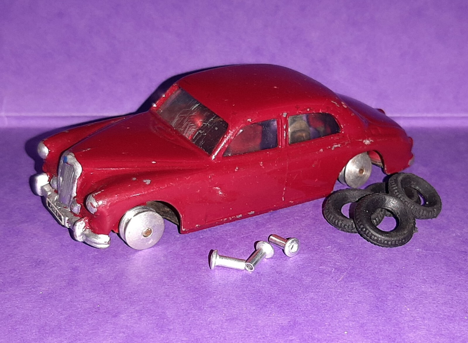 Corgi 205, Riley Pathfinder - Free Price Guide & Review
