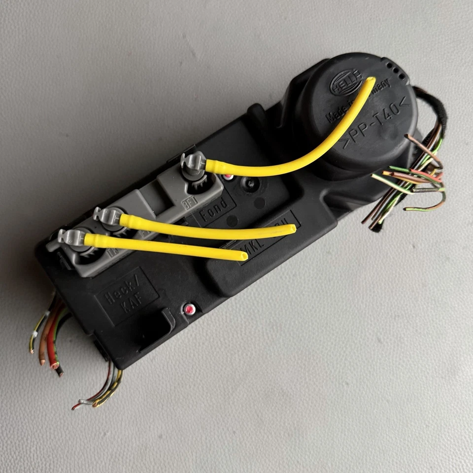 Mercedes R170 SLK230 SLK320 SLK | Crossfire Central Door Locking Vacuum Pump OEM - Image 3 of 4