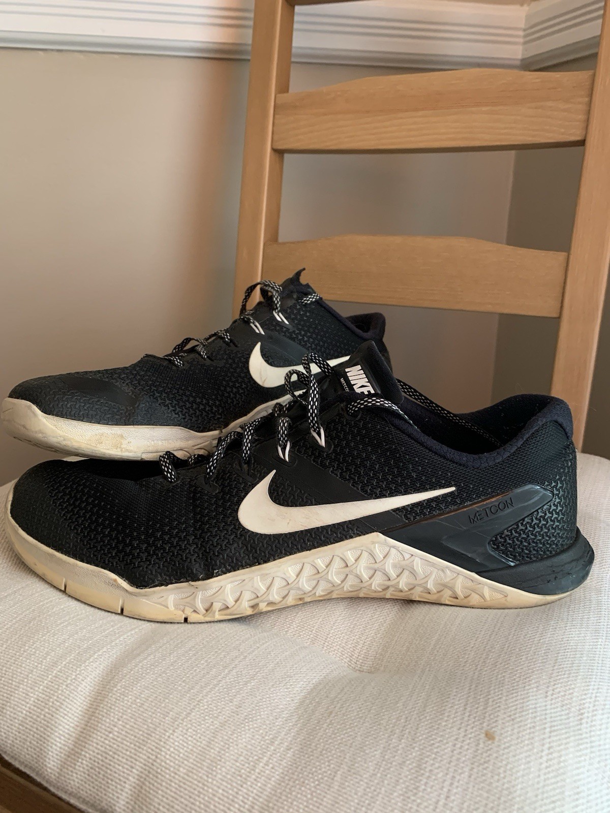 Nike Metcon TB Black White Men's Size 12 US Training Gym Shoes Used