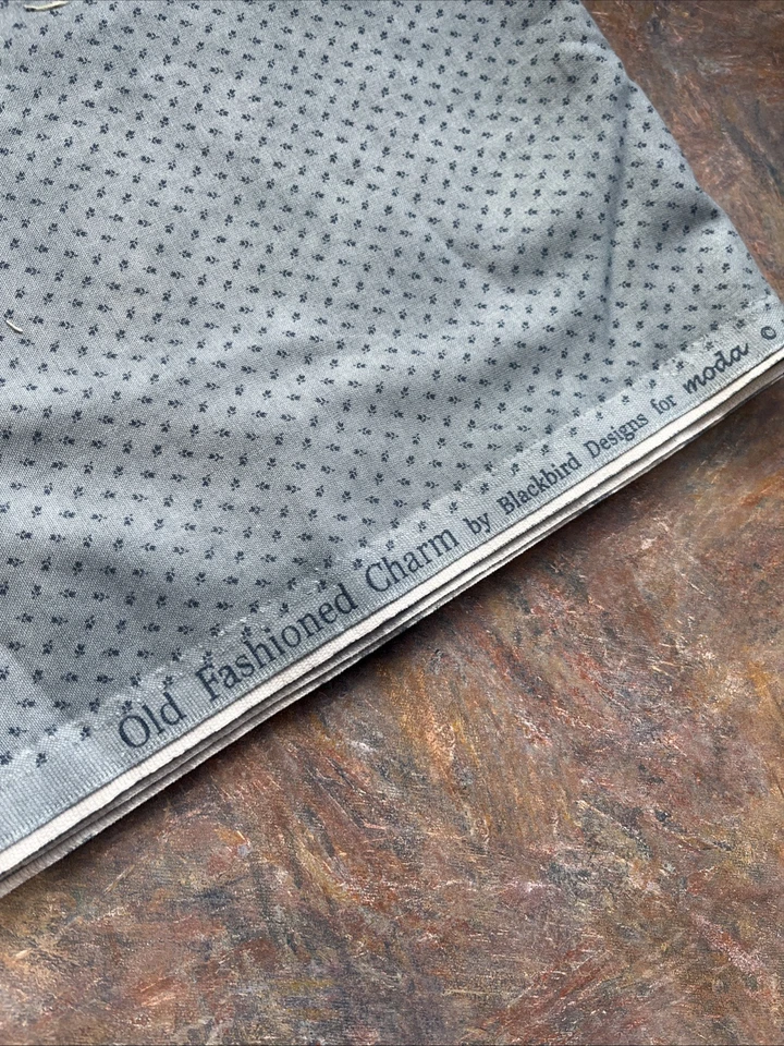 Corte de 2 yardas - TELA MODA/dije antiguo de Blackbird Designs #2577 Foto 3 de 4