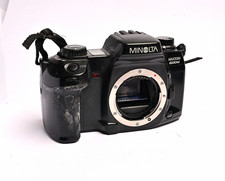 Minolta Maxxum 600si 35mm SLR Film Camera Body AF Light Meter AE Black
