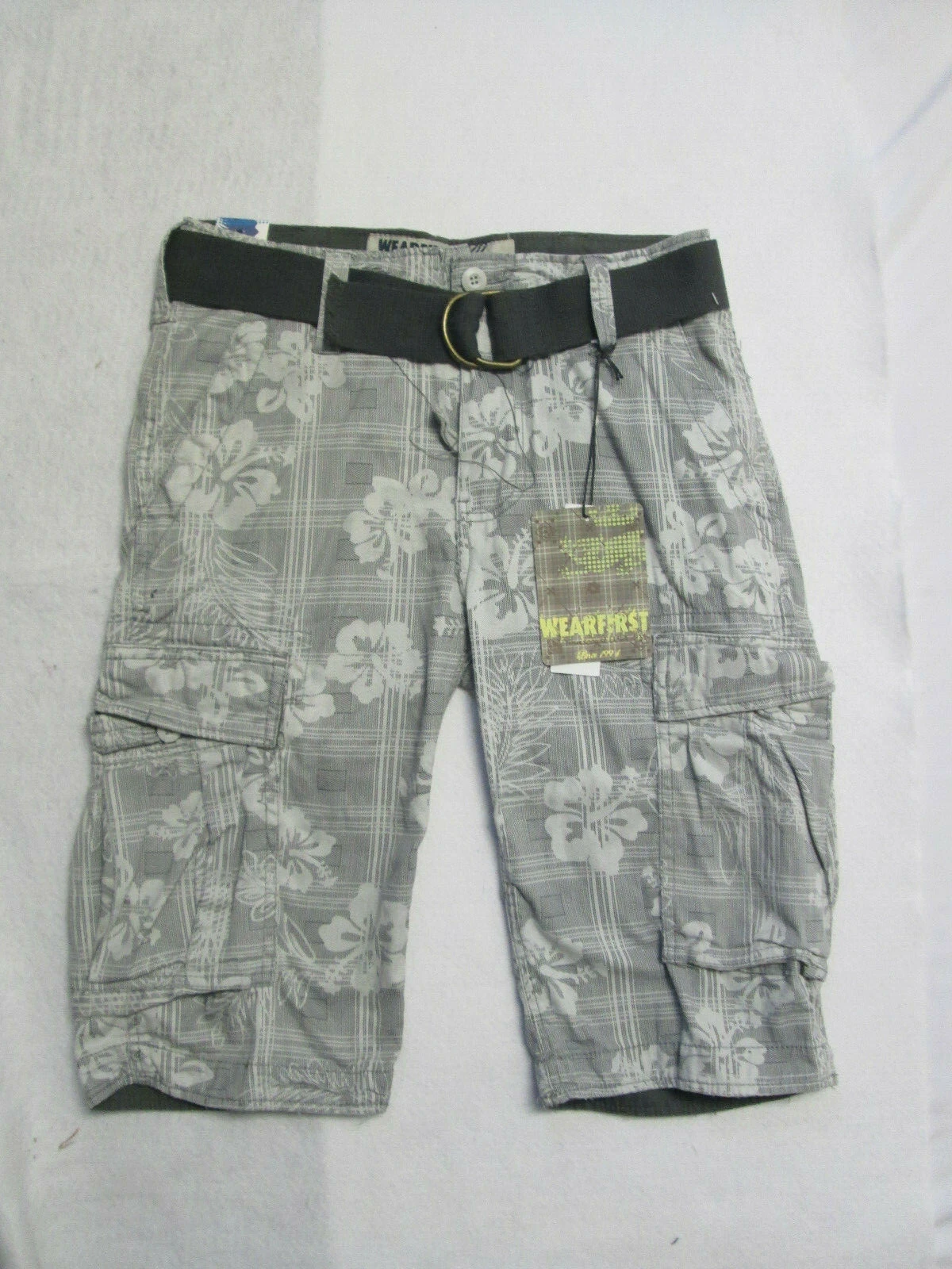 Mens shorts 44 x 12 1/2 cotton Paper Denim and Cloth gray cargo