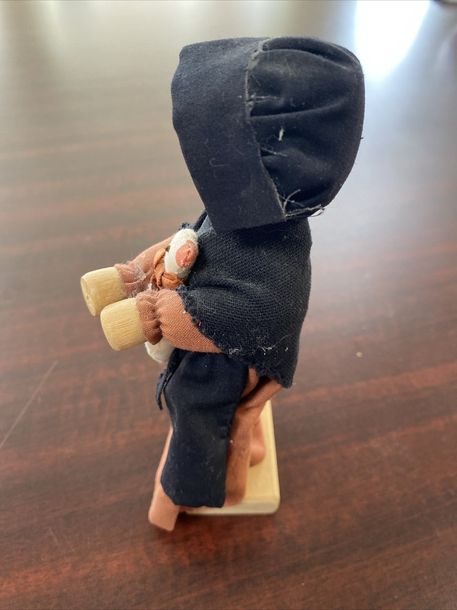 AMISH Wooden Head Doll No Face. Weighted Woman Holding A Goose | eBay