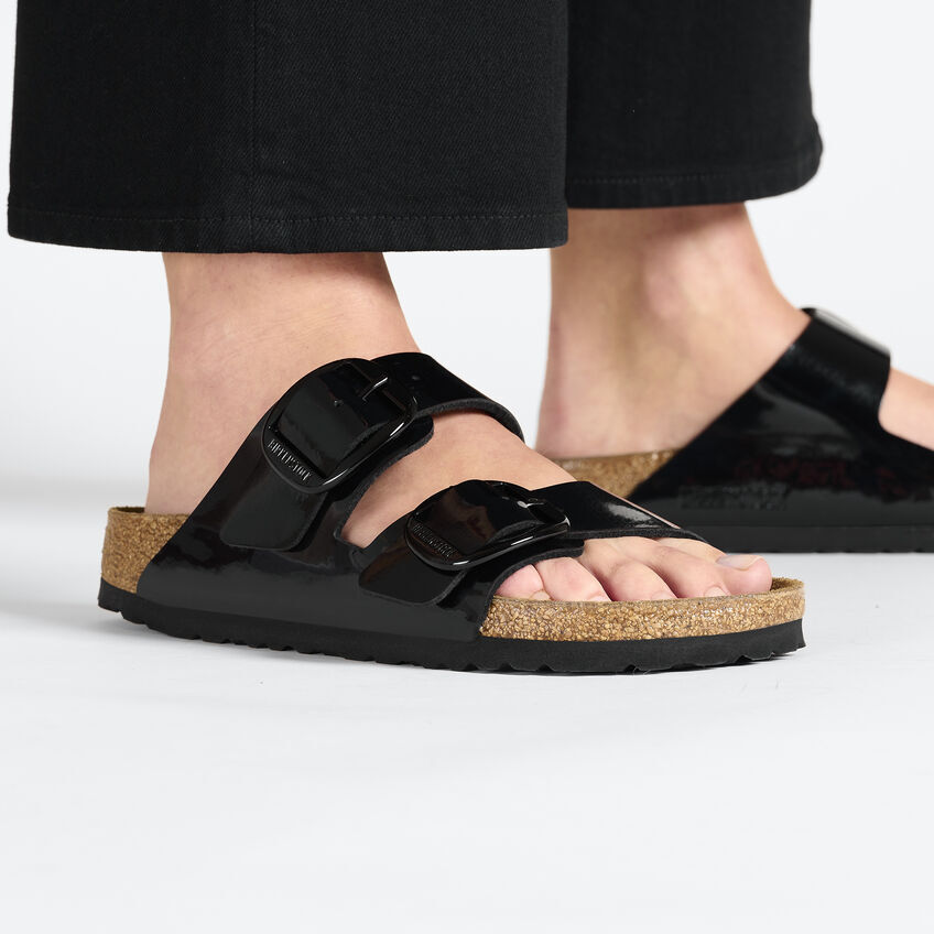 BIRKENSTOCK ARIZONA BIG BUCKLE PATENT BLACK MEDIUM NARROW WIDTH