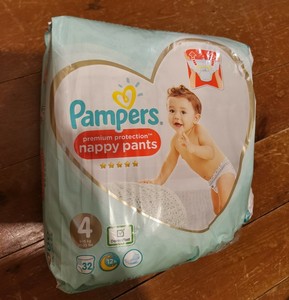 pampers nappy pads