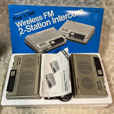 Lot De 2 Intercoms Sans Fil FM Realistic Plug'n Talk 43-207C (Radio Shack) - Pour Pièces/HS