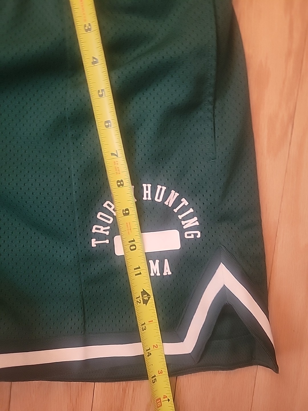 PUMA Trophy Hunting Shorts Womens Green Casual Athletic Bottoms Size  Small  thumbnail 5