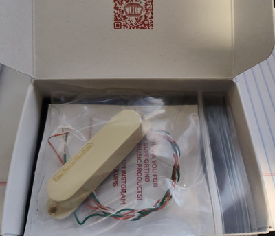 Lace Sensor Hot Gold Lace Sensor - middle neck bridge - cream Single Pickup