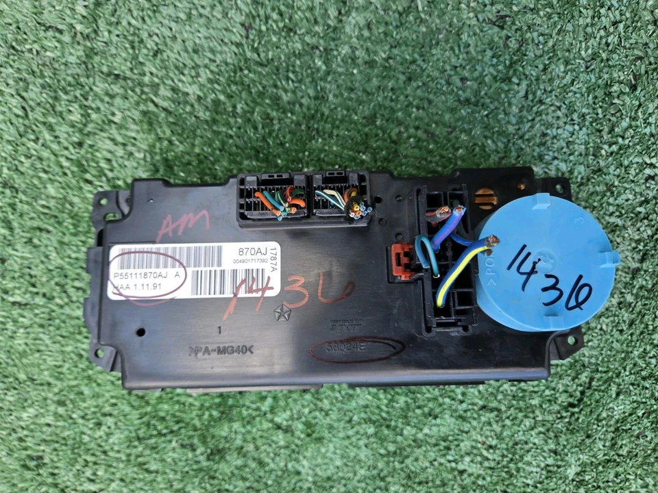 Chrysler 300 Dodge Magnum Charger 2006 2007 control de clima manual P55111870 OEM Foto 2 de 3