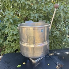 Groen TDC/2-20 Countertop Steam Tilting Kettle