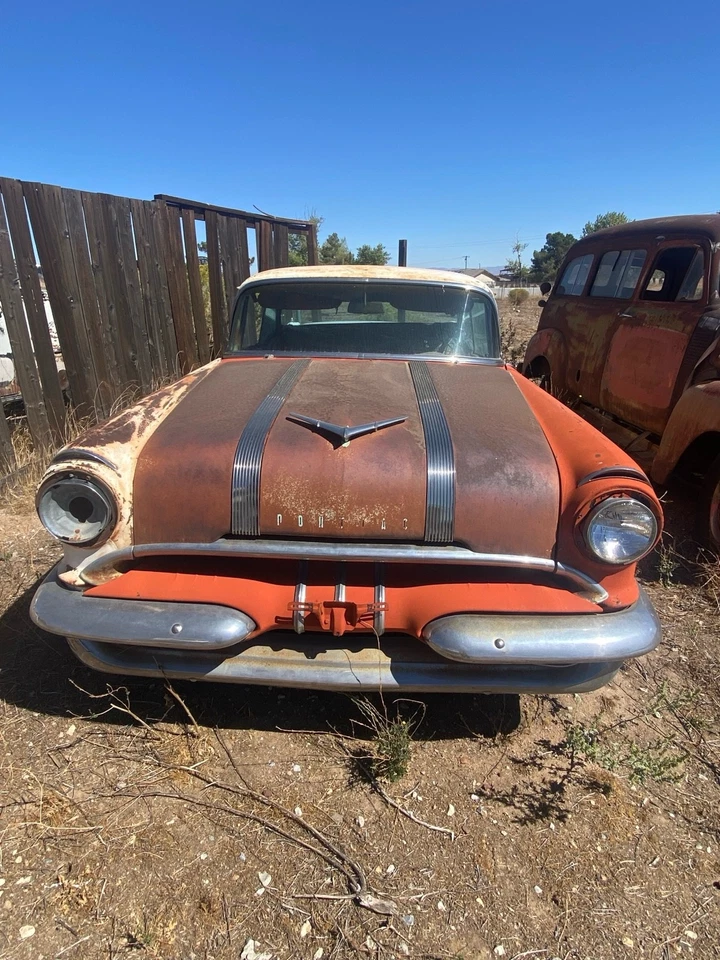 Pontiac Chieftain 1955 2 puertas techo rígido Foto 2 de 4
