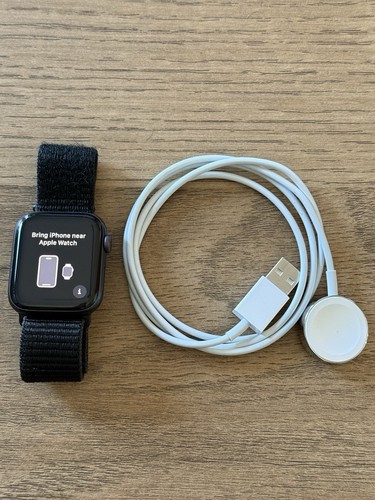Apple Watch SE GPS + Cellular First Generation 44mm Space Grey