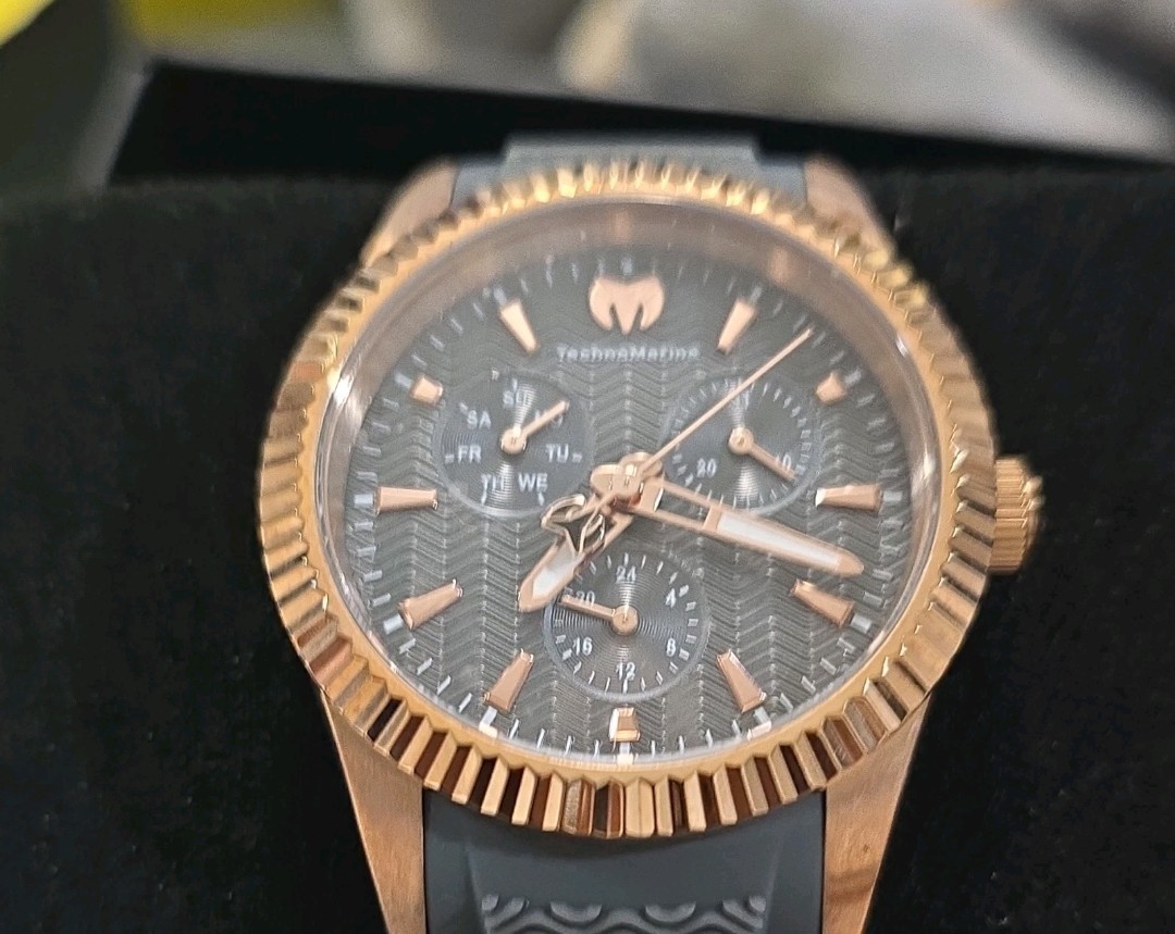 d*7様 Techno Marine テクノマリーン クロノグラフ 200M/6 TechnoMarine Sea GMT Quartz Charcoal Dial Ladies Watch TM-719035