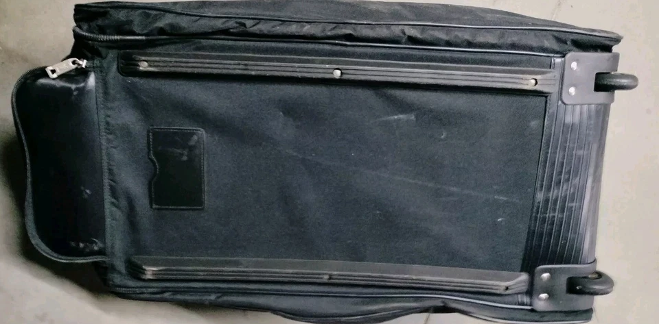 Ciao 🧳 Equipaje Trekker Rodante con Asa Arriba y Ampliable Usado LGE Juego Doble Foto 4 de 4