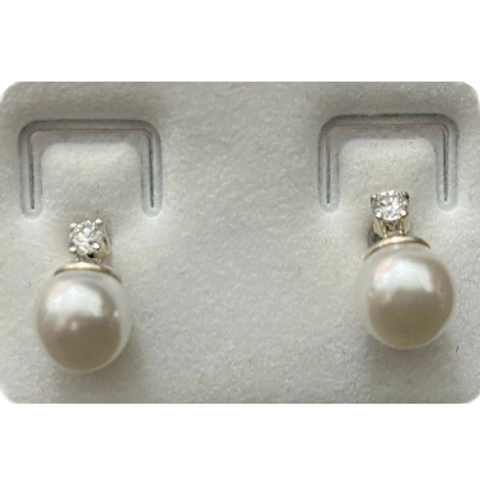 Orecchini da donna in argento 925 di perle bianche con zirconi piccoli leggeri - Immagine 4 di 4