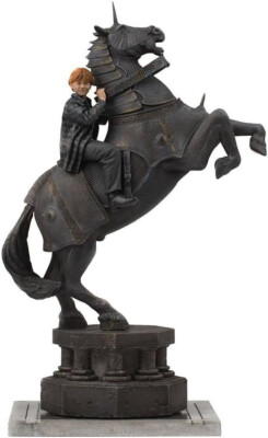 *NEW* Harry Potter: Ron Weasley at the Wizard Chess Deluxe Art Scale 1/10 Statue