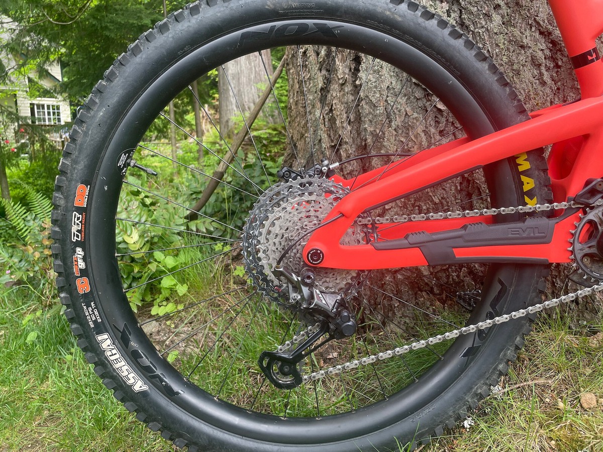2021 Lg Evil Wreckoning w/ 2022 frame, 2024 rear triangle 2021 Lg Evil Wreckoning w/ 2022 frame, 2024 rear triangle