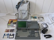 AMSTRAD PPC640 D PORTABLE PERSONAL COMPUTER LCD  PSU books CARRY BAG