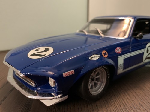 1:18 Scale Welly #WEL1969MUS Diecast 1969 Ford Mustang Trans-Am #2 Dan Gurney - Picture 10 of 15