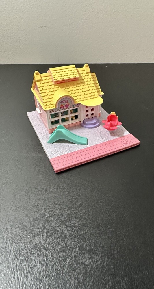 1993 Vintage Bluebird Polly Pocket Pollyville Toy Shop Store- 1 Correct Figure