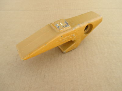 CATERPILLAR CAT STYLE 8J7525 WELD ON ADAPTER FOR 1U3202 TOOTH TEETH