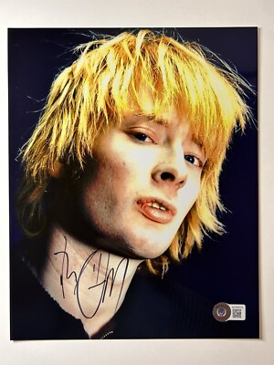 Thom Yorke Autographed Radiohead Singer 8x10 Photo Beckett Full