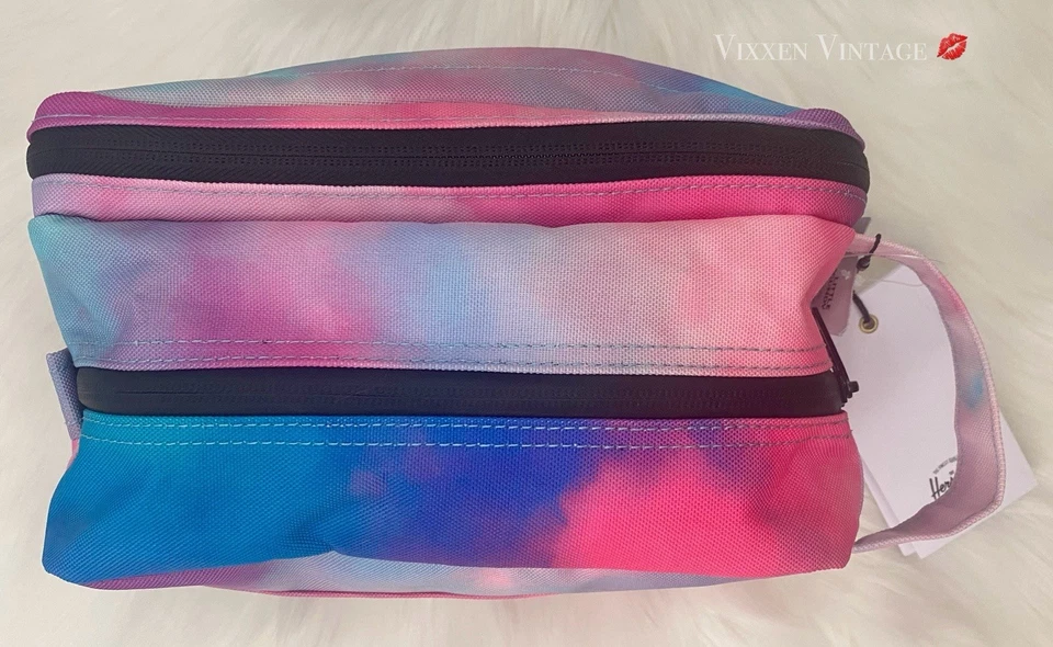 HERSCHEL 'CHAPTER XL' TRAVEL KIT IN CLOUDBURST NEON MSRP $48 - Image 4 of 4