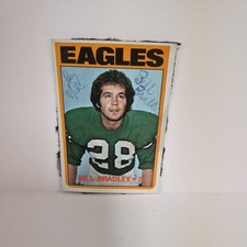 1972 TOPPS #45 BILL BRADLEY PHILADELPHIA EAGLES SIGNED AUTO FOOTBALL CARD