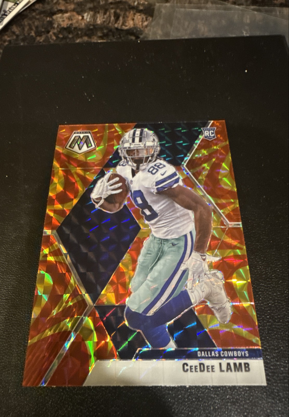 2020 Panini Mosaic - Rookies CeeDee Lamb #207 Mosaic Reactive Orange Prizm (RC)