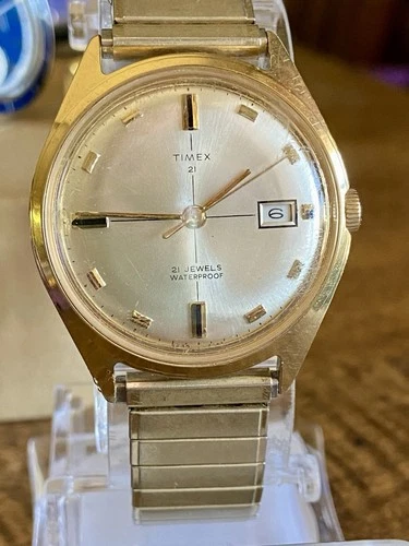 Vintage Timex 21 Series 1969 Mens Watch 21 Jewels Date Runs Well, 8M