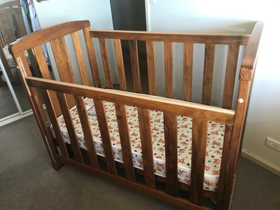 grotime cot and change table