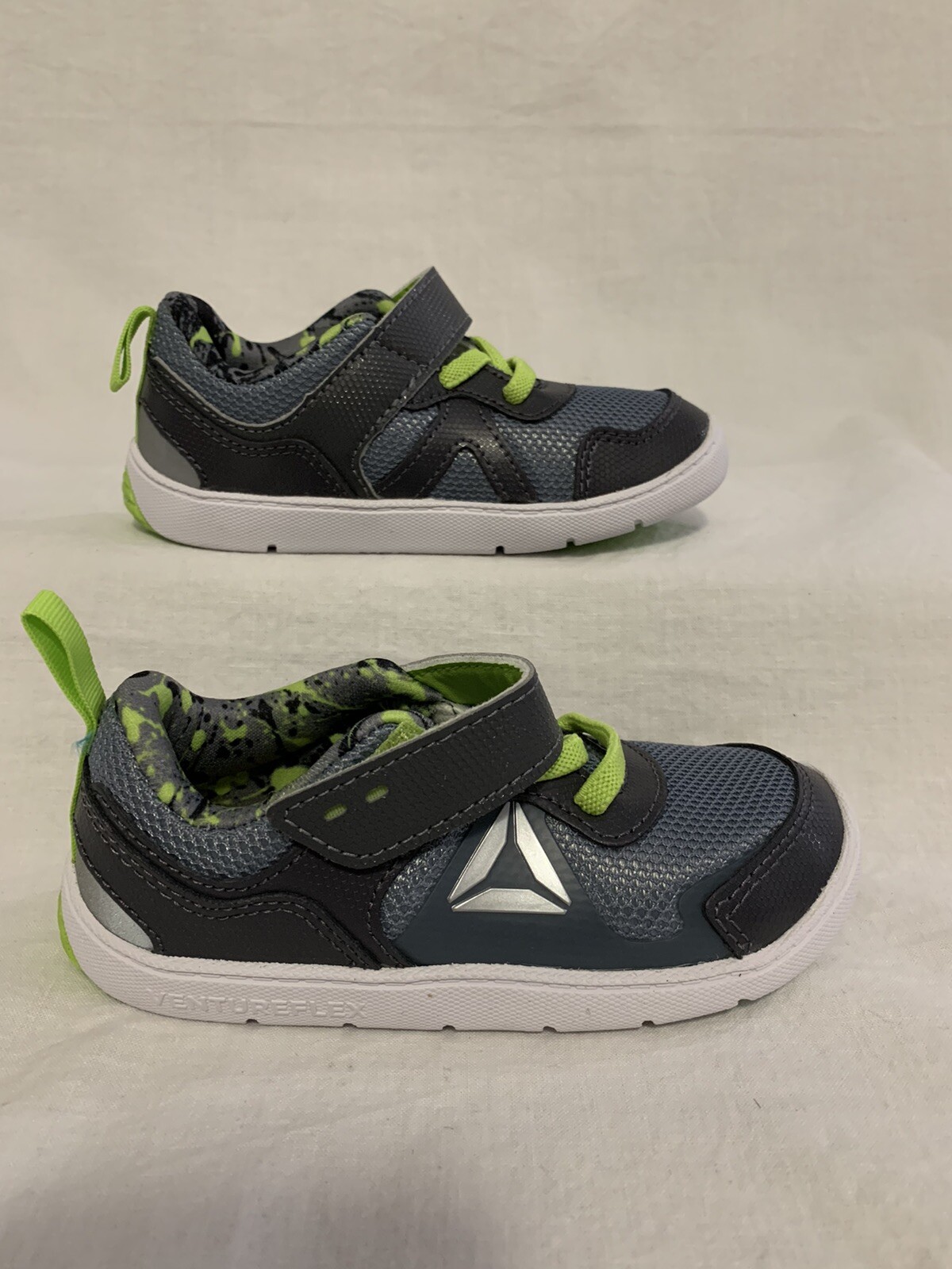 Reebok Ventureflex Stride 5.0 Toddler US 7 Gray Sneakers