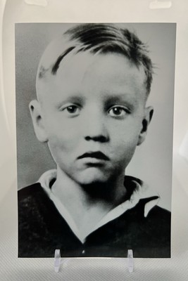 Young Elvis Presley - The King of Rock and Roll - 4x6 Photo    