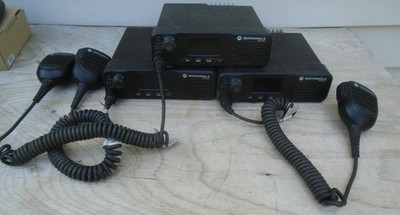 1x Motorola XPR 5350e Mobile Two-Way Radio (AAM28QPC9RA1AN) w/Mic UHF