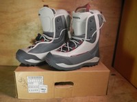 Salomon Diadem Womens Snowboard Boots Sizes 6.5 9 9.5 Salomon Diadem Womens Snowboard Boots Sizes 6.5 9 9.5