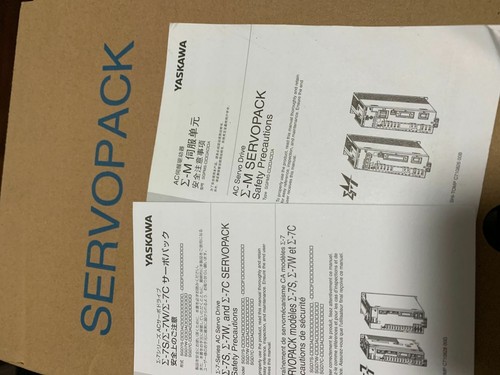 YASKAWA SGMAS-12ACA21-E AC SERVOMOTORE SGMAS12ACA21E Nuovo Spedizione Celere - Foto 2 di 2