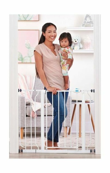 expandable gate outdoor