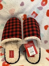Wondershop at Target Adult Slippers Buffalo Plaid Size Medium NWT