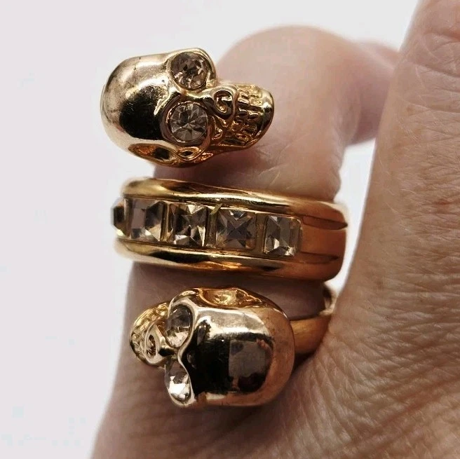 Alexander McQueen Double Crystal Skull Ring Rose tone Gold Wrap Around size 6 - Image 3 of 4
