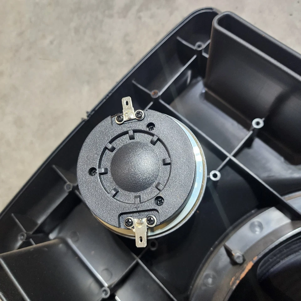 Behringer Eurolive B212D 250W 2-Way Speakers 12” Woofer, Tweeter & Face Only. - Image 3 of 4