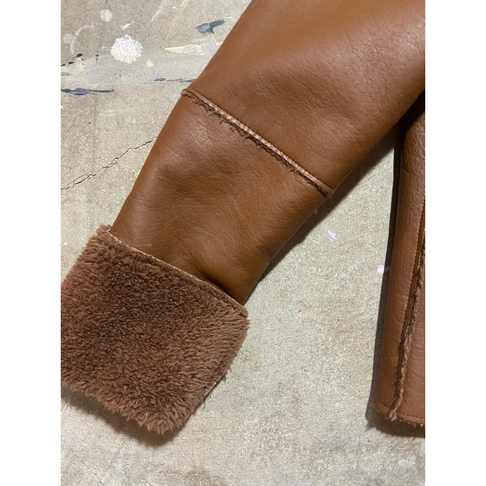 Chaqueta vintage Y2k XS o chaqueta juvenil, limitada también, marrón, piel de oveja sintética Foto 3 de 4