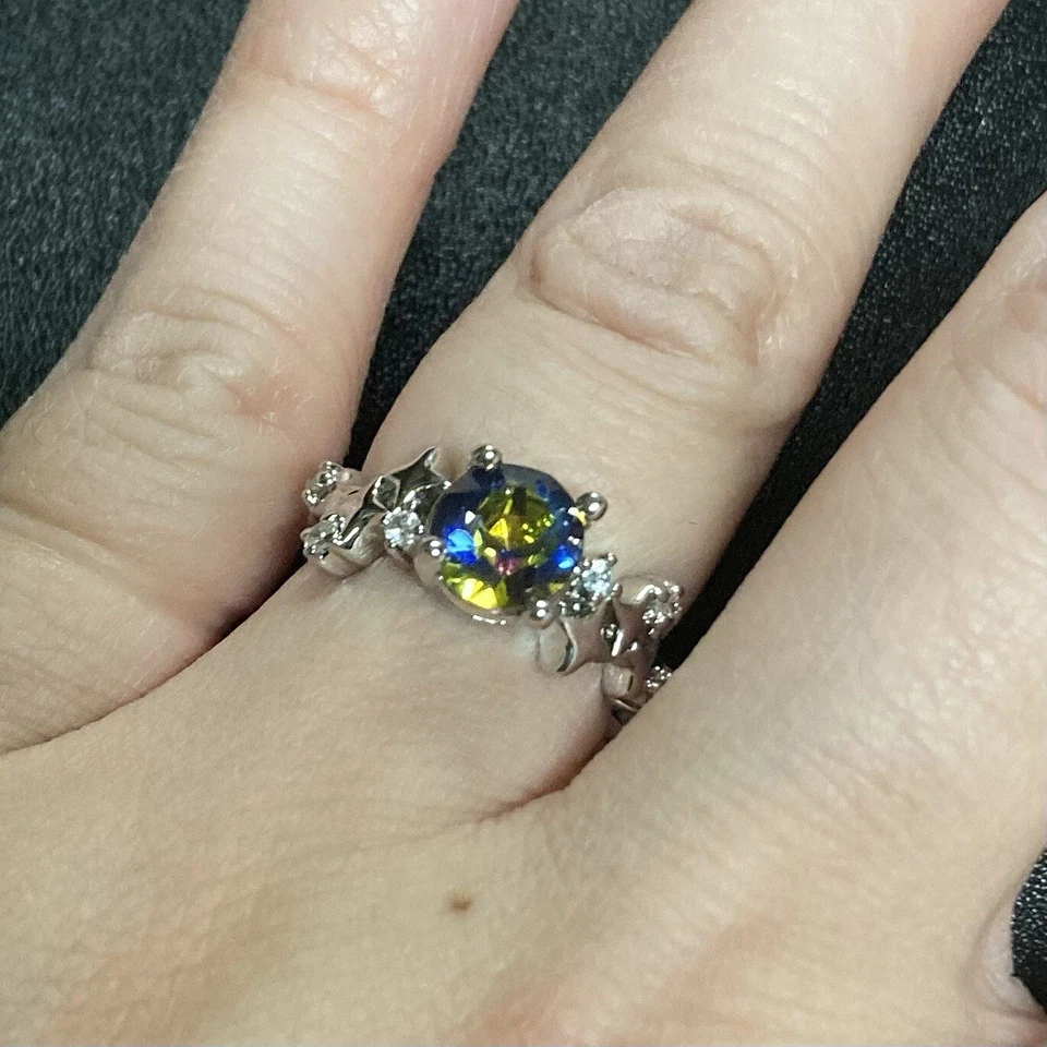 Anillo Arco Iris Místico Lujoso Topacio Piedras Preciosas Oro Blanco 18kt Lleno de Estrellas Foto 2 de 3