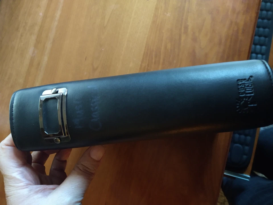 Lot of 8 bookshelf disc binders capacity 30/each Case Logic for Leeds EXC COND - Image 3 of 4