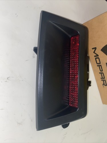 2005-2007 Chrysler 300 Third Brake Stop Light Lamp Assembly MOPAR GENUINE OE NEW - Picture 3 of 6