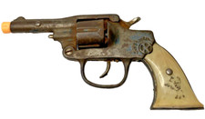 VINTAGE KILGORE SIX SHOOTER CAST IRON CAP GUN REPEATER