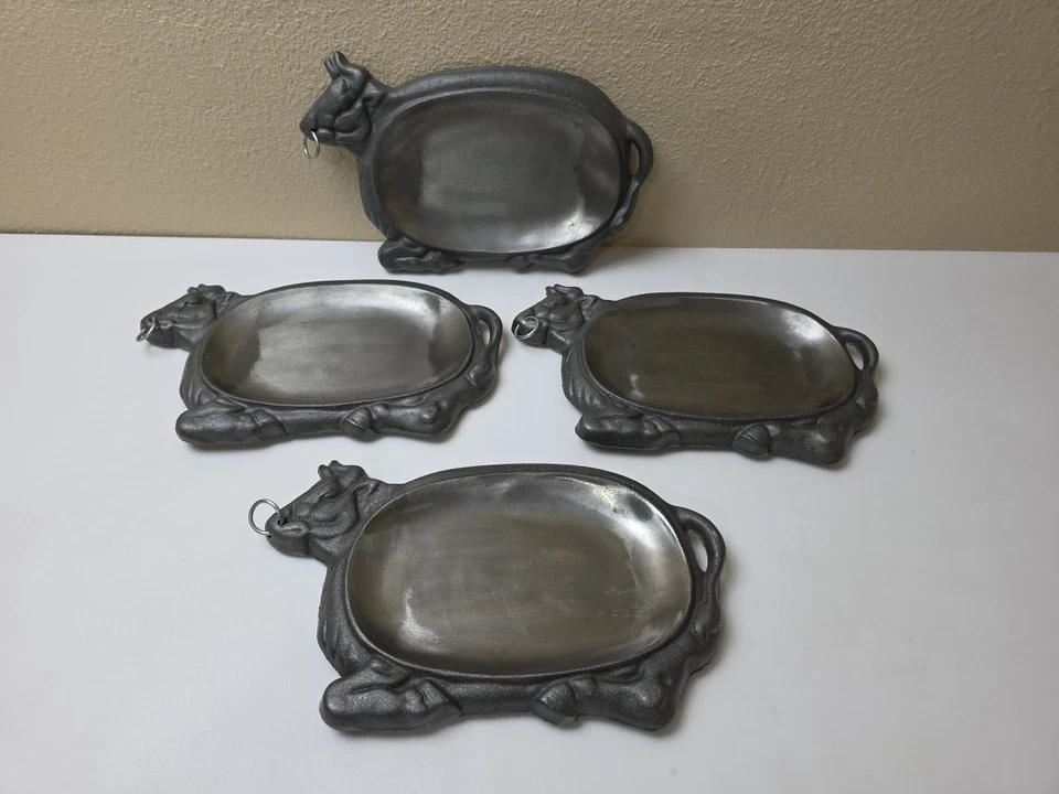 4 platos de carne Fajita de hierro fundido con forma de vaca con cargadores de madera de colección Taiwán Foto 2 de 4