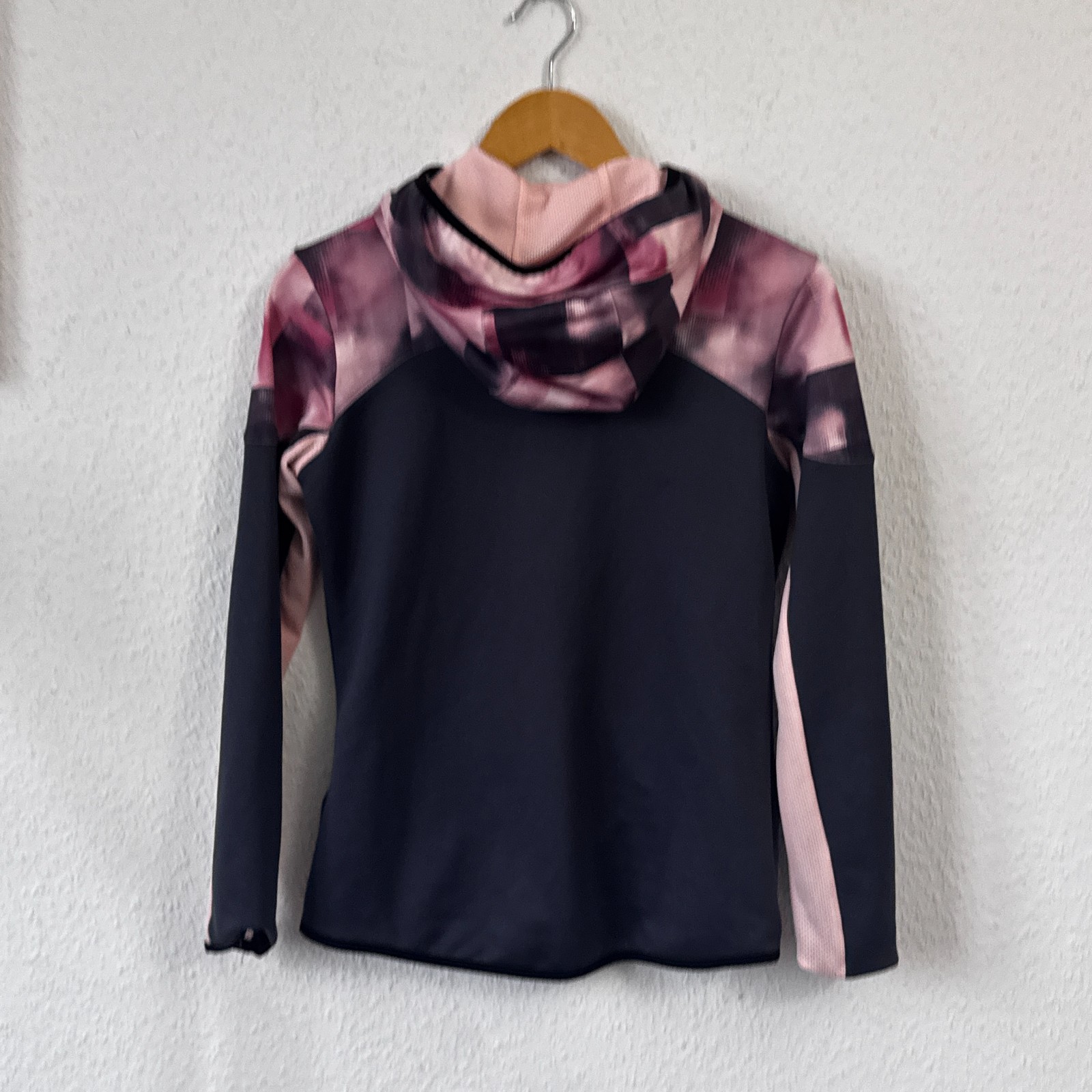 Decathlon Girls' S500 Full Zip Hooded Training Jacket - Pink/Black (Age 14-15) image 3