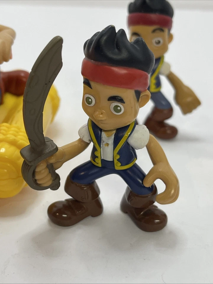 Mattel Disney Jake y los Piratas de Nunca Jamás Figura Lote 5 Jake 1 Jake Balsa Coche Foto 3 de 4