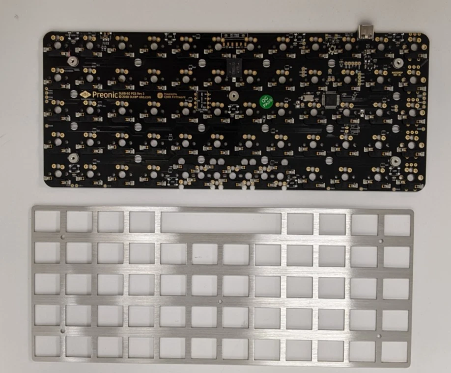 Kit de teclado preónico Massdrop x OLKB R3 placa Matias sin estuche teclas blancas nuevo Foto 3 de 4