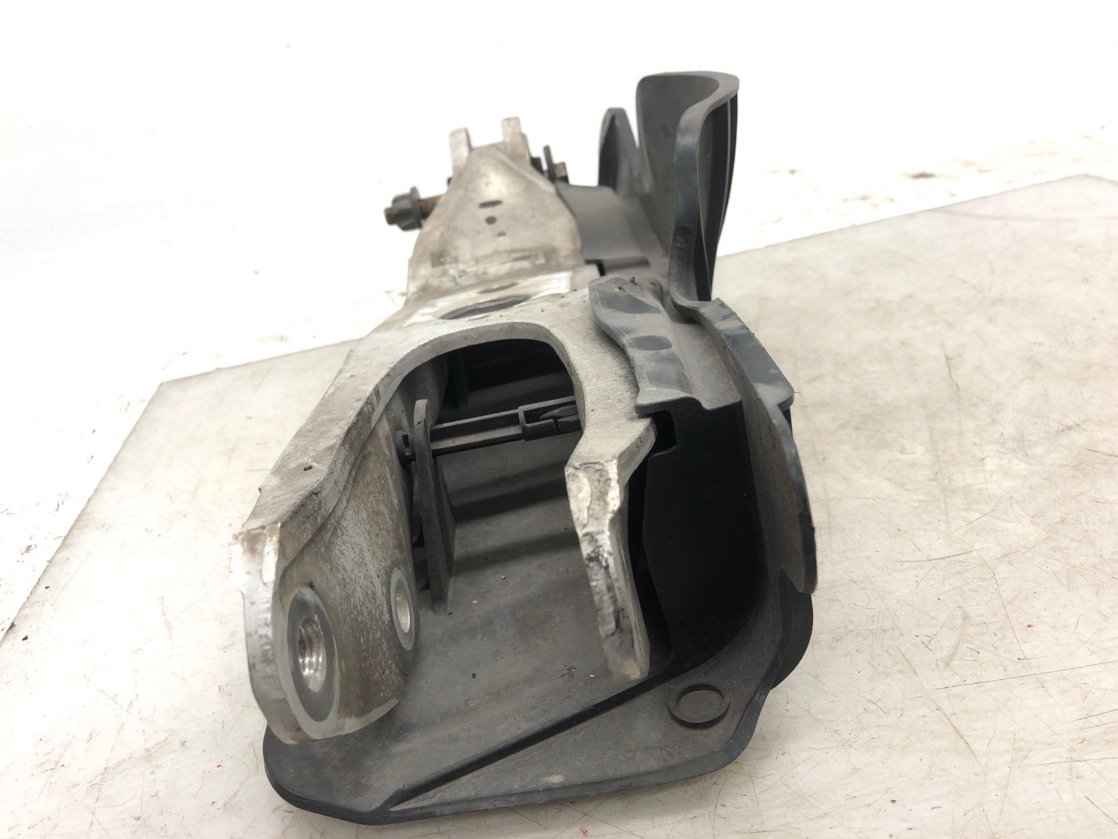 2016-2020 BENTLEY BENTAYGA OEM 6.0L W12 RH RIGHT REAR LOWER TRACK CONTROL ARM